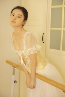 闭嘴花美男乐队